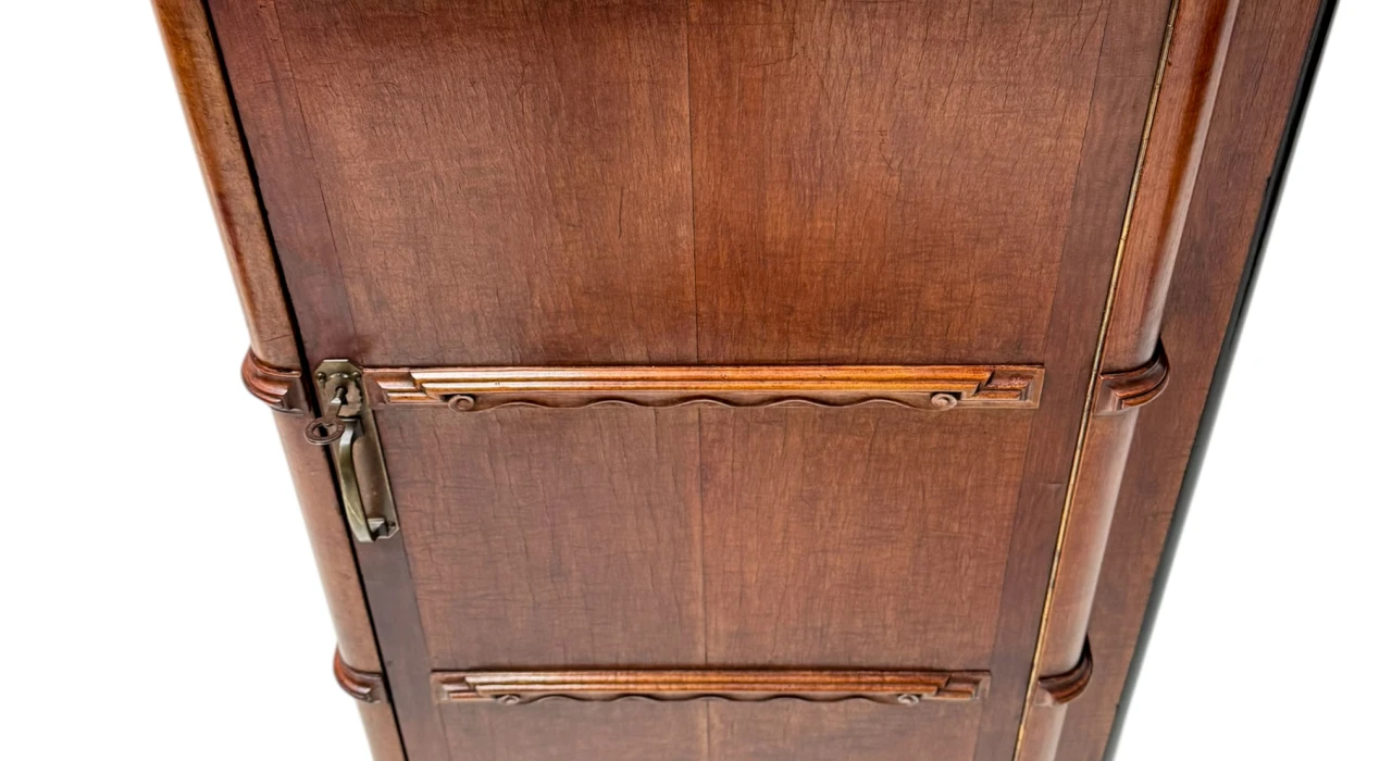 Art Deco Amsterdamse School Cabinet by J. B. Hillen Amsterdam, 1920s